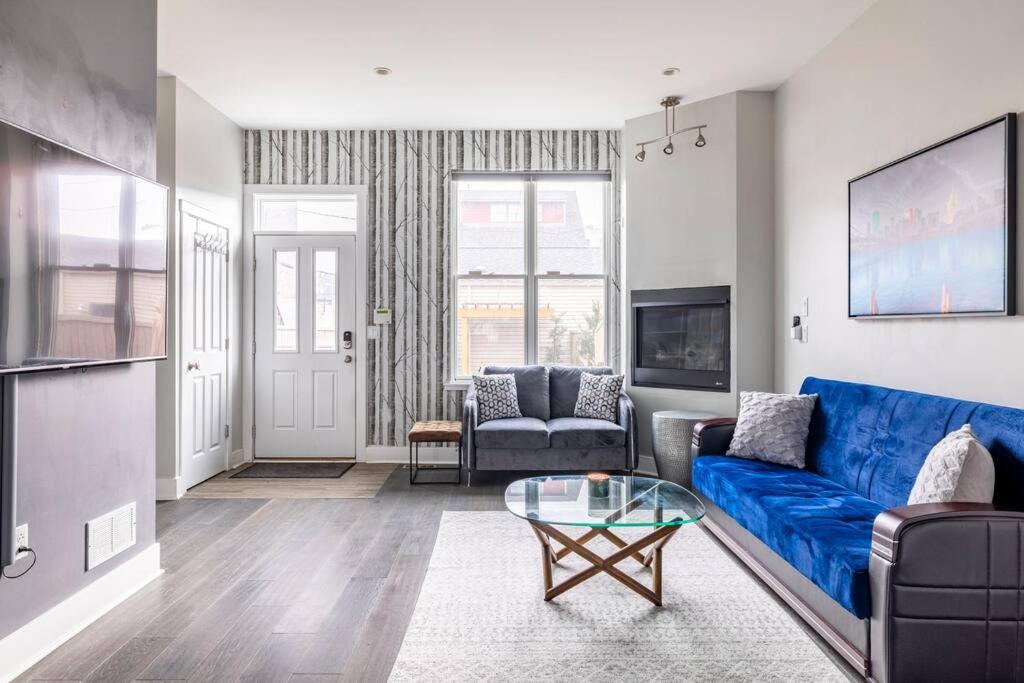 4 Bedroom 3 Bath Sleeps 10 Pet Friendly Private Backyard, 2 Car Garage, City Views, Close To All Stadiums And Casino Pittsburgh Ngoại thất bức ảnh