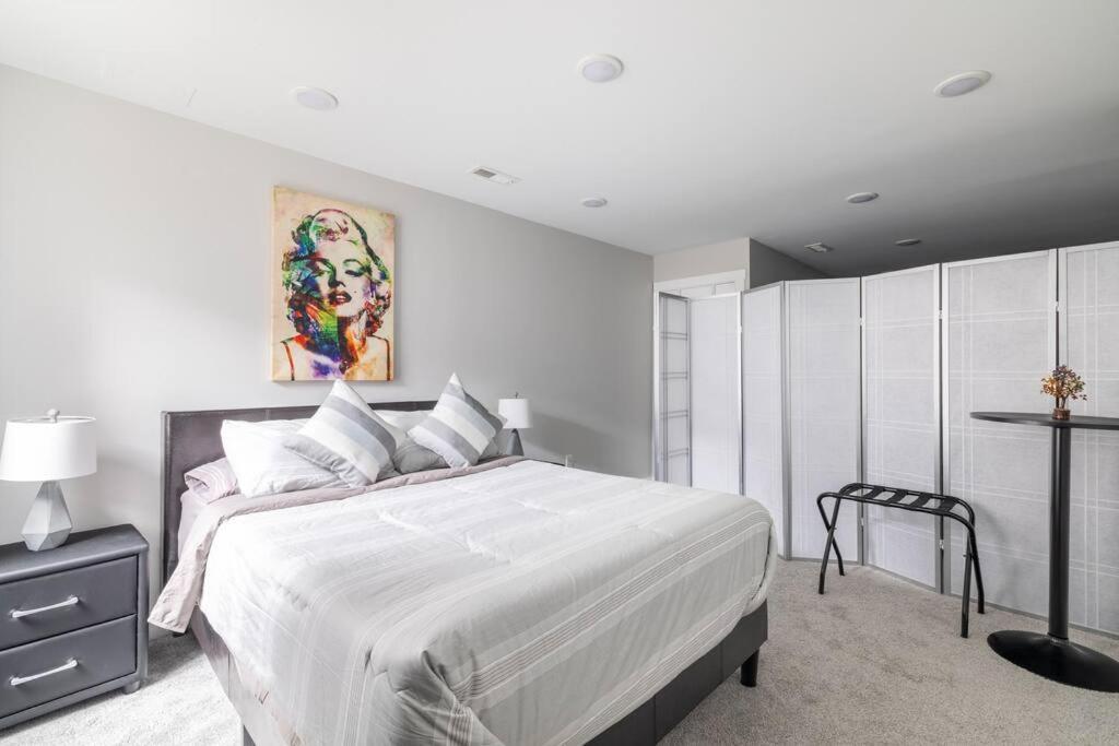 4 Bedroom 3 Bath Sleeps 10 Pet Friendly Private Backyard, 2 Car Garage, City Views, Close To All Stadiums And Casino Pittsburgh Ngoại thất bức ảnh