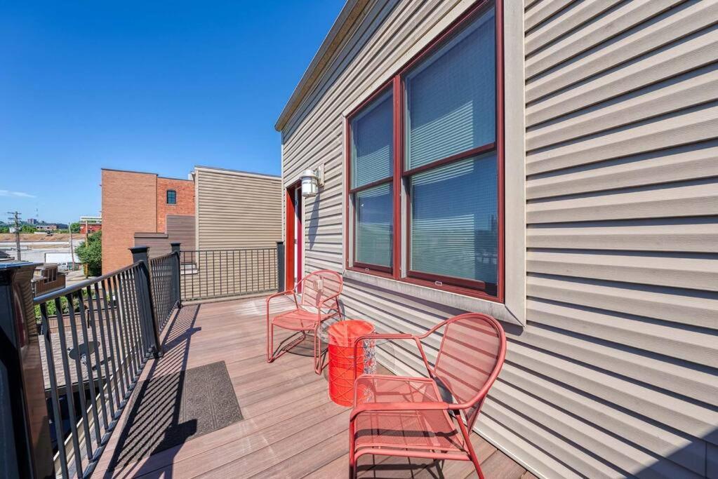 4 Bedroom 3 Bath Sleeps 10 Pet Friendly Private Backyard, 2 Car Garage, City Views, Close To All Stadiums And Casino Pittsburgh Ngoại thất bức ảnh