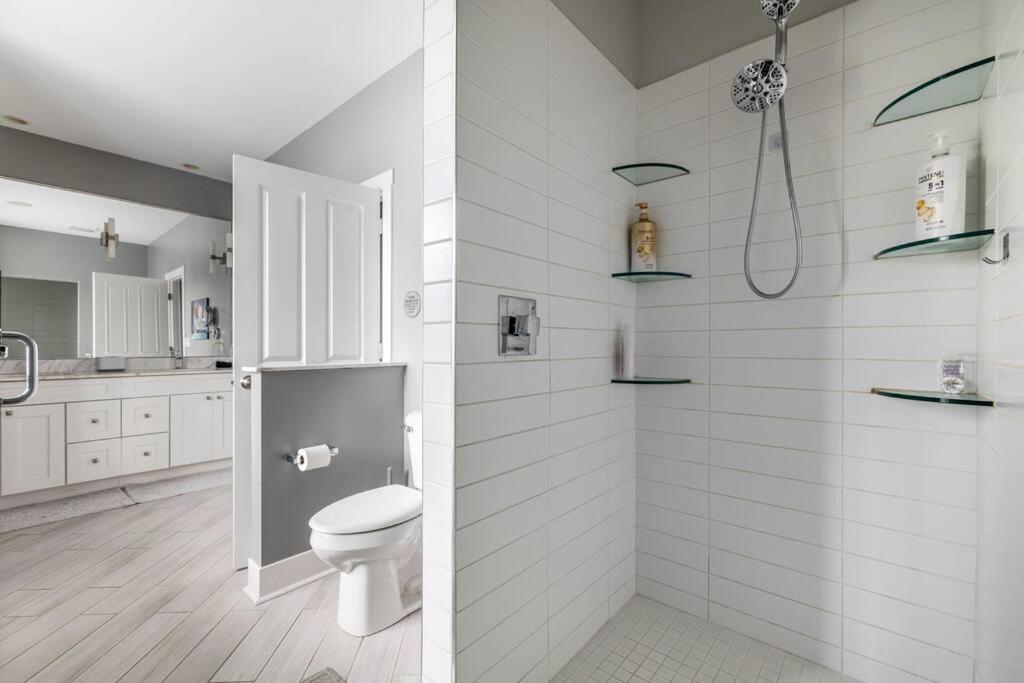 4 Bedroom 3 Bath Sleeps 10 Pet Friendly Private Backyard, 2 Car Garage, City Views, Close To All Stadiums And Casino Pittsburgh Ngoại thất bức ảnh